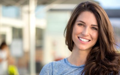 Dental Implants Or Veneers – What To Choose