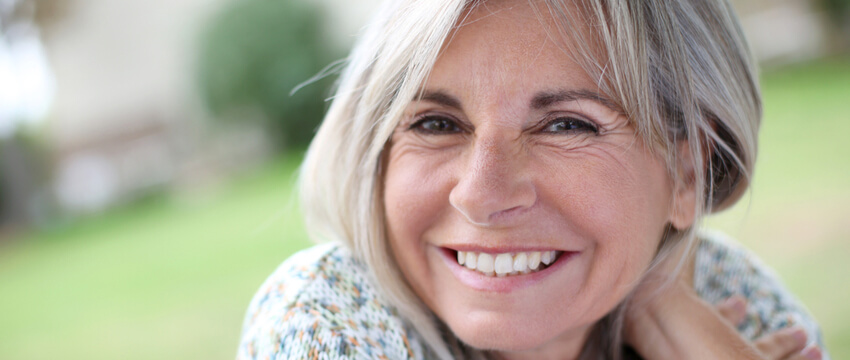 Bridge Teeth vs Implant – Which is the Best Option For You?